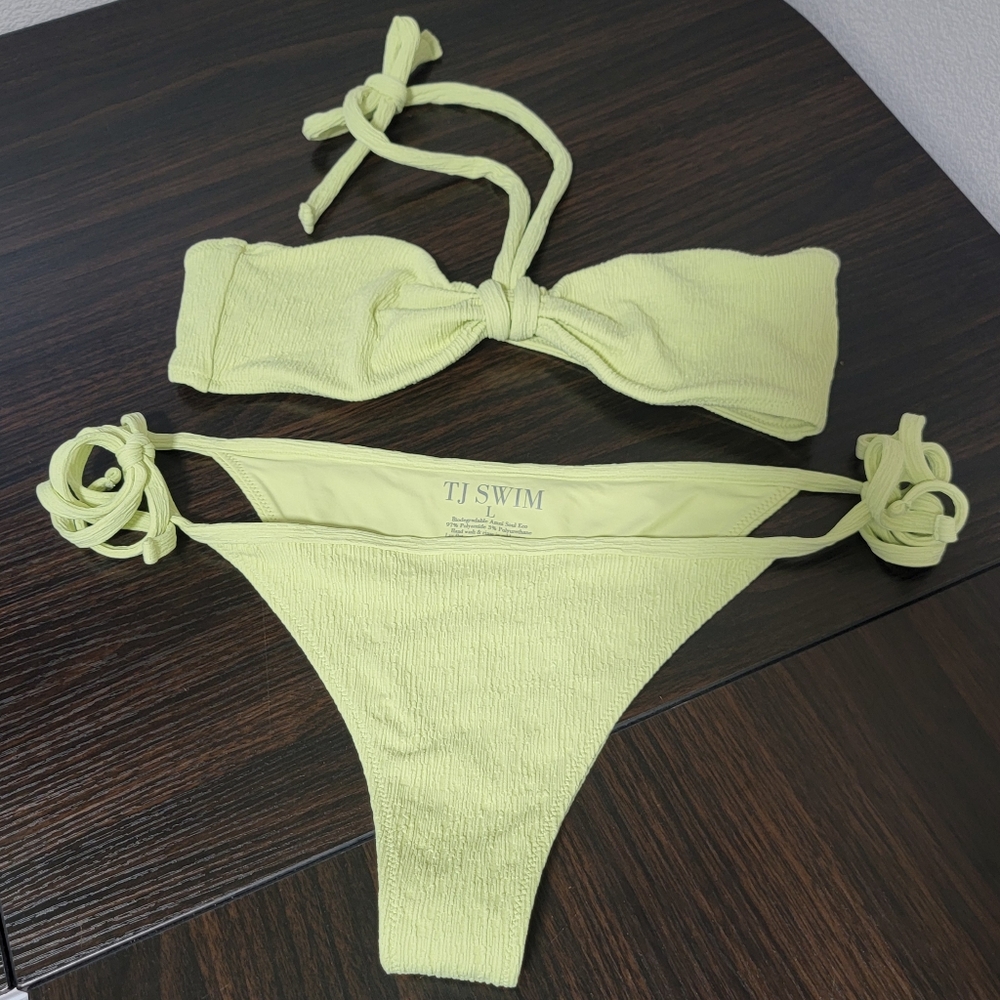TJ SWIM Quinn Top Cali Bottoms In Honeydew Textured Bright Medium / Large